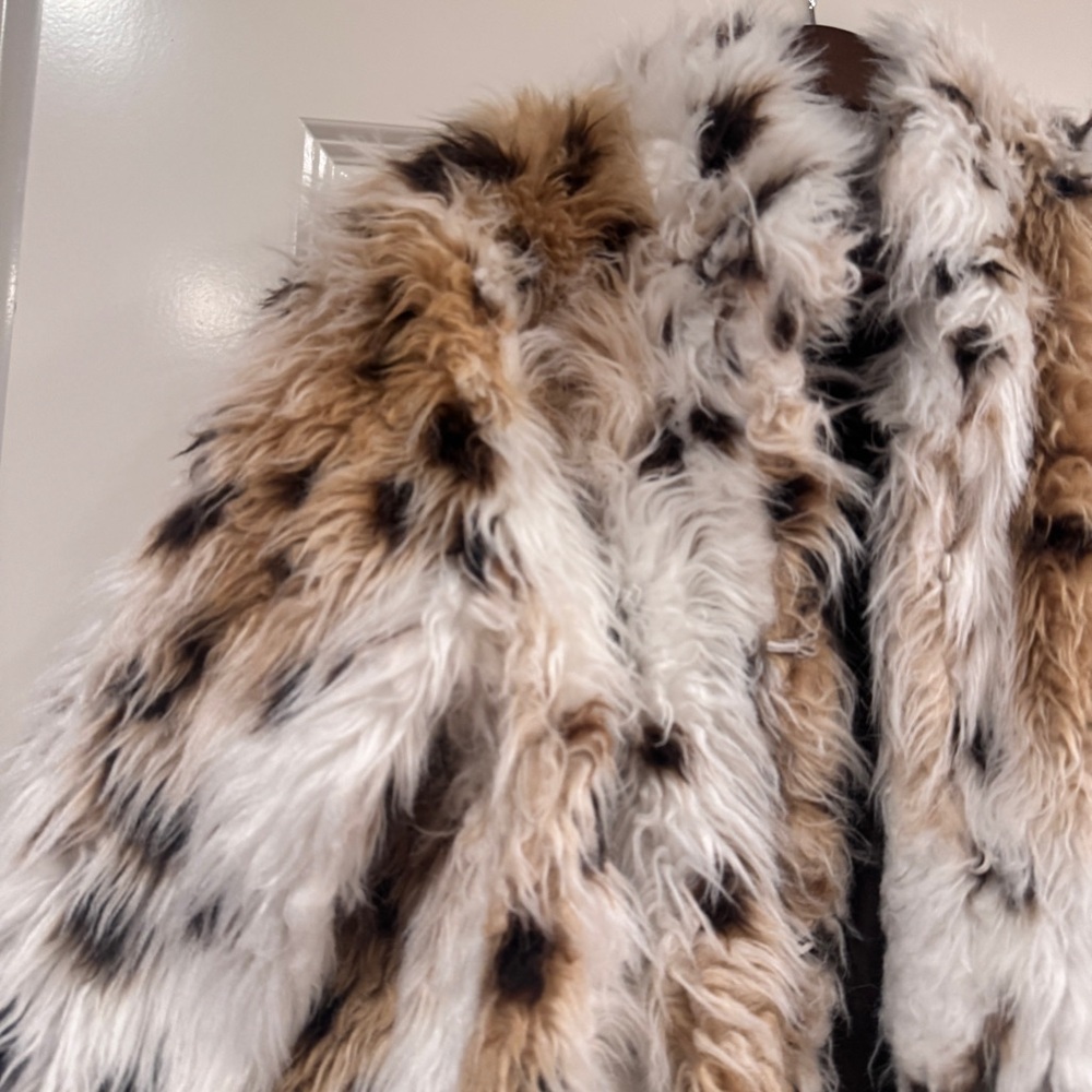 VELVET HEART Avril Leopard Snow Jacket Faux Fur Size Small with Clasps - Picture 6 of 16